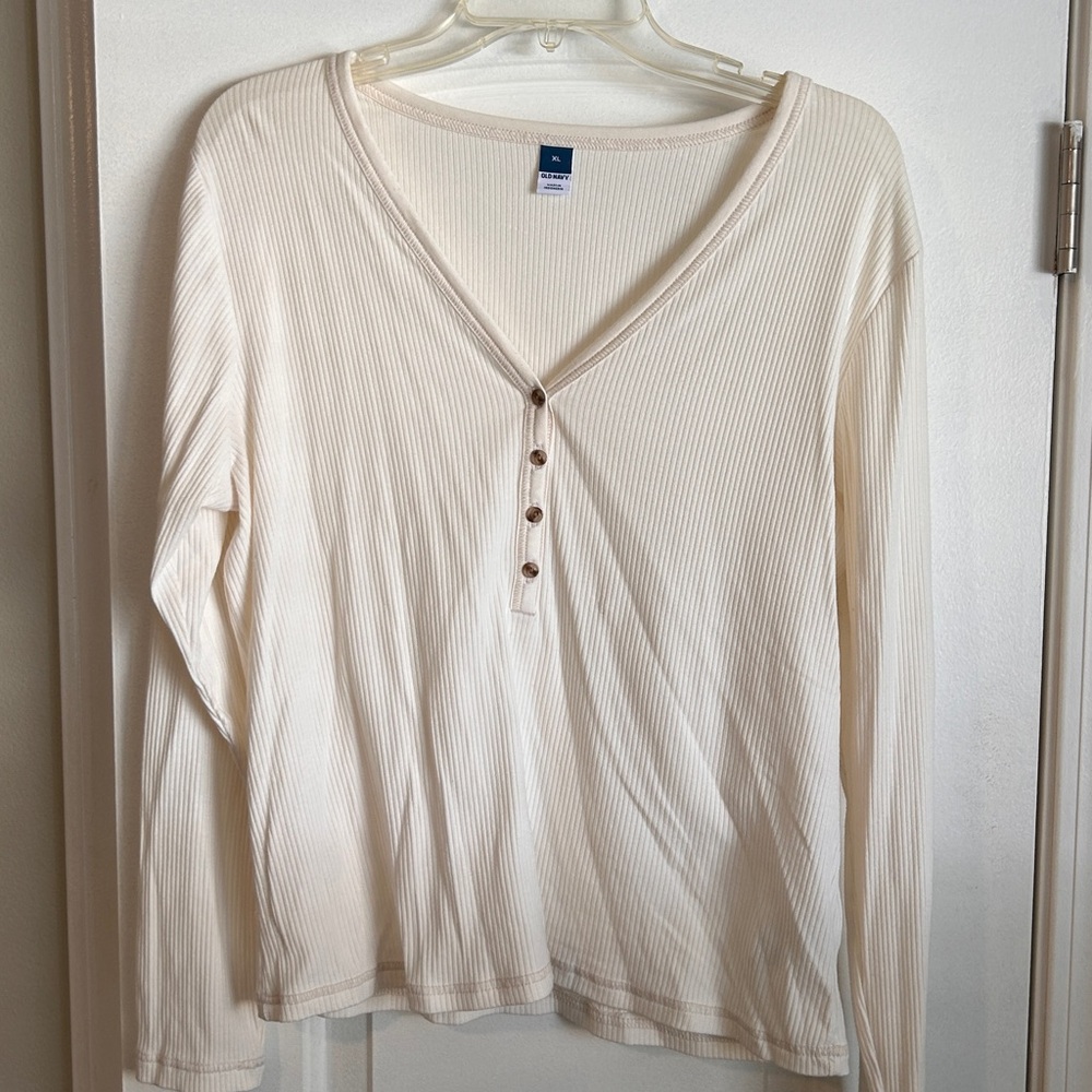 Old Navy Cream Long Sleeve Henley Top